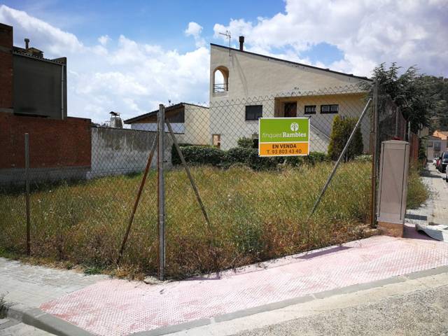 Terreno residencial en Venta en  Garcia Lorca, 16 en La Pobla de Claramunt