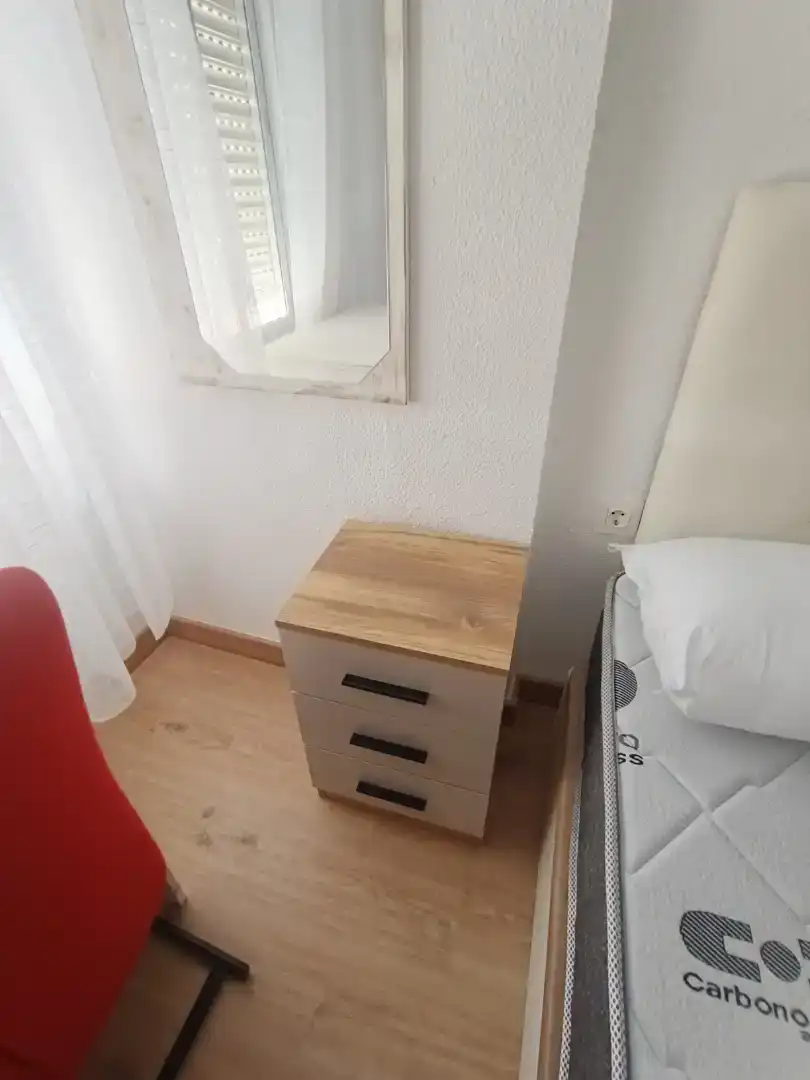 Bedroom of Flat for share in Zona Alta