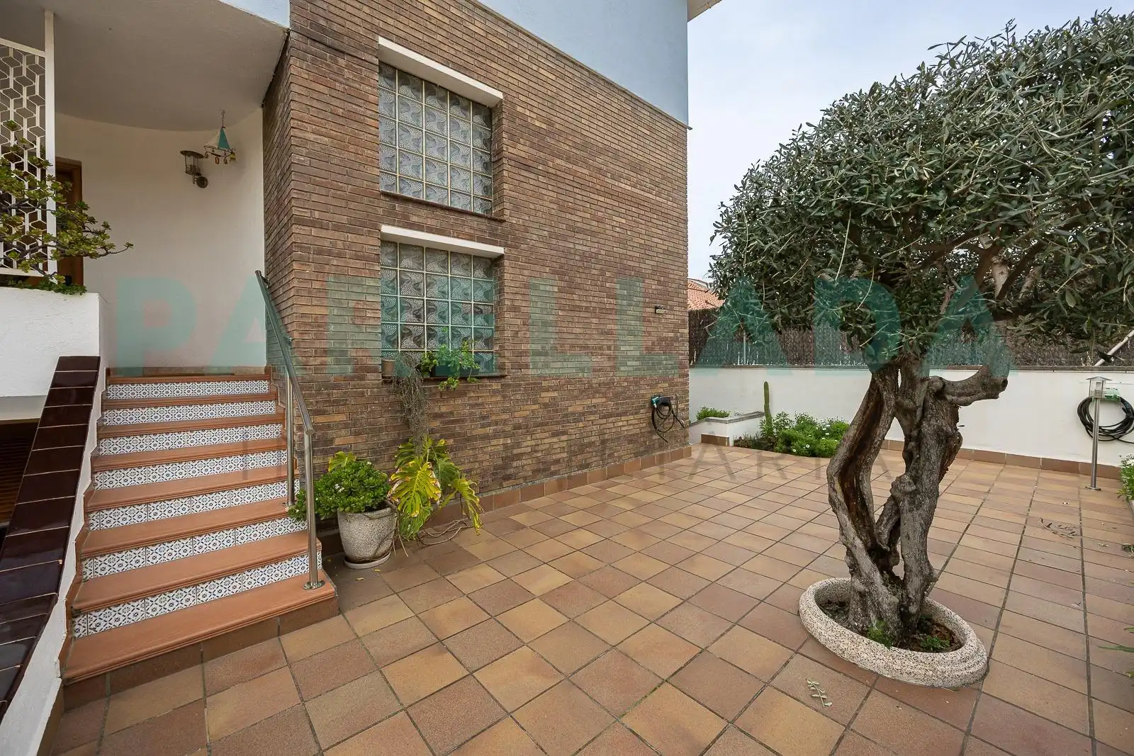 Vista exterior de Casa o chalet en venta en Badalona con Aire acondicionado, Calefacción y Jardín privado