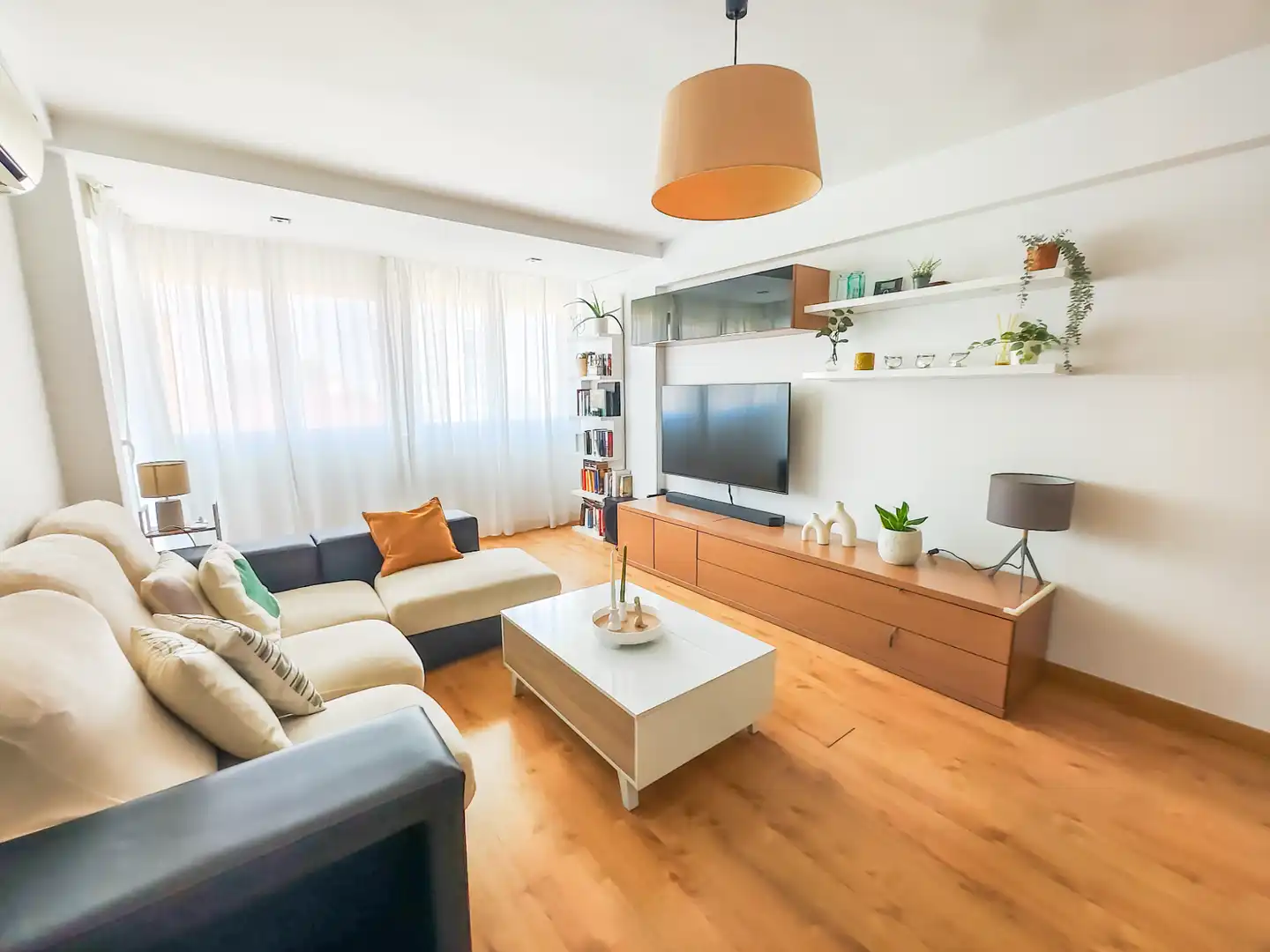 Sala de estar de Piso en venta en Móstoles con Aire acondicionado, Calefacción y Parquet