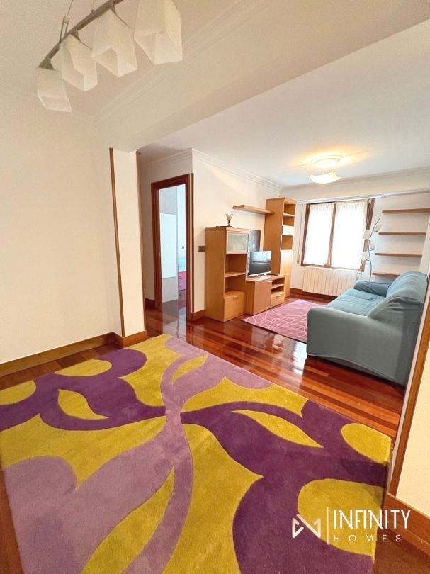 Living room of Flat to rent in Bilbao   with Heating
