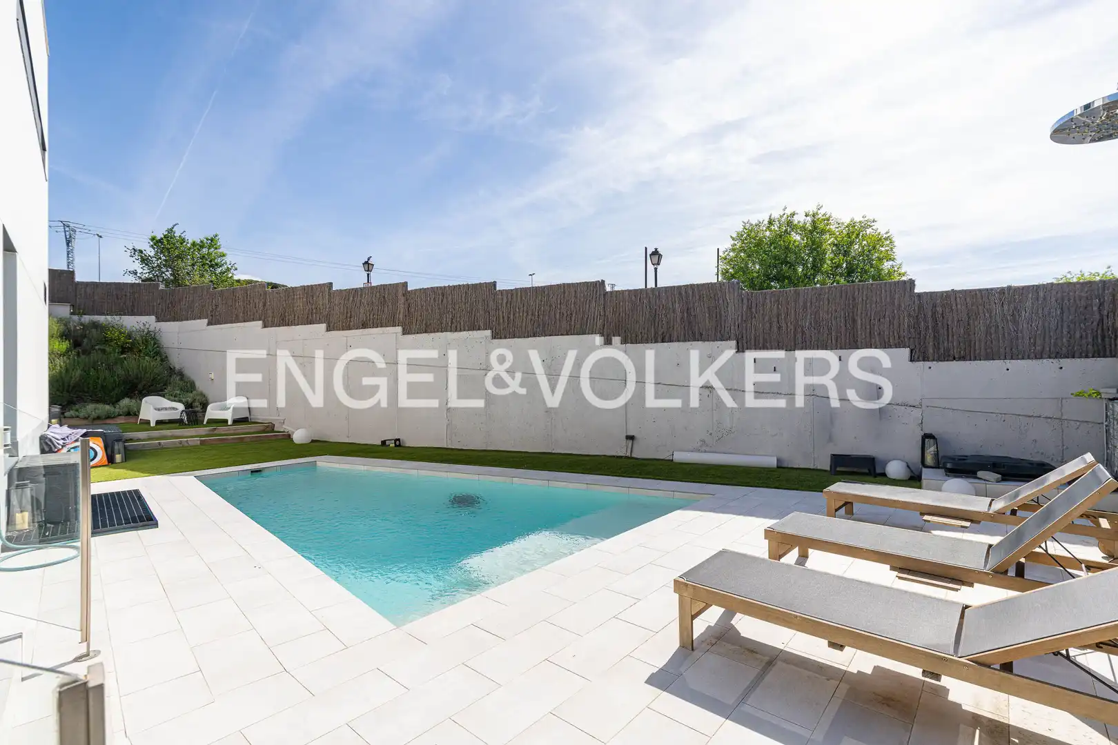 Piscina de Casa o xalet en venda en Torrelodones amb Aire condicionat, Calefacció i Jardí privat