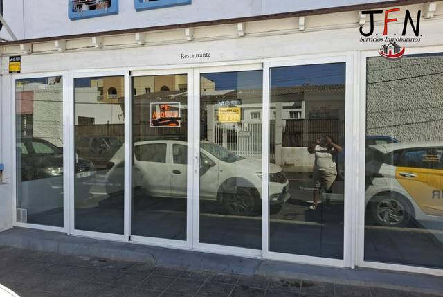 Local comercial en Alquiler en Calle antonia morera garcia en Corralejo