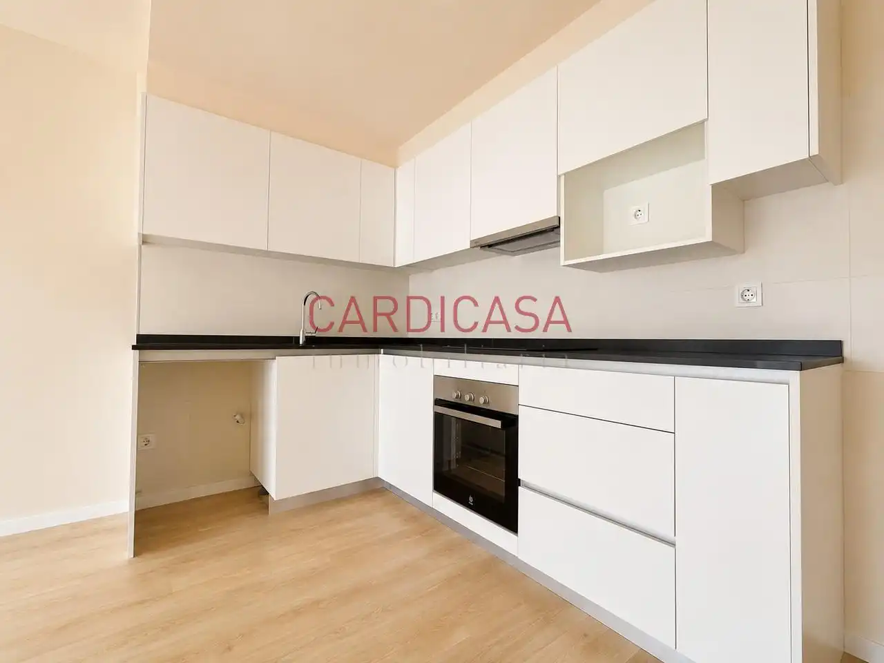 Kitchen of Flat for sale in Vigo   with Heating and Terrace