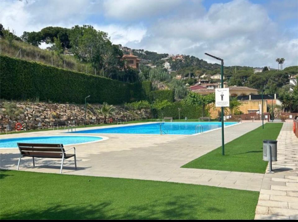 Piscina de Dúplex en venta en Lloret de Mar con Aire acondicionado, Calefacción y Terraza