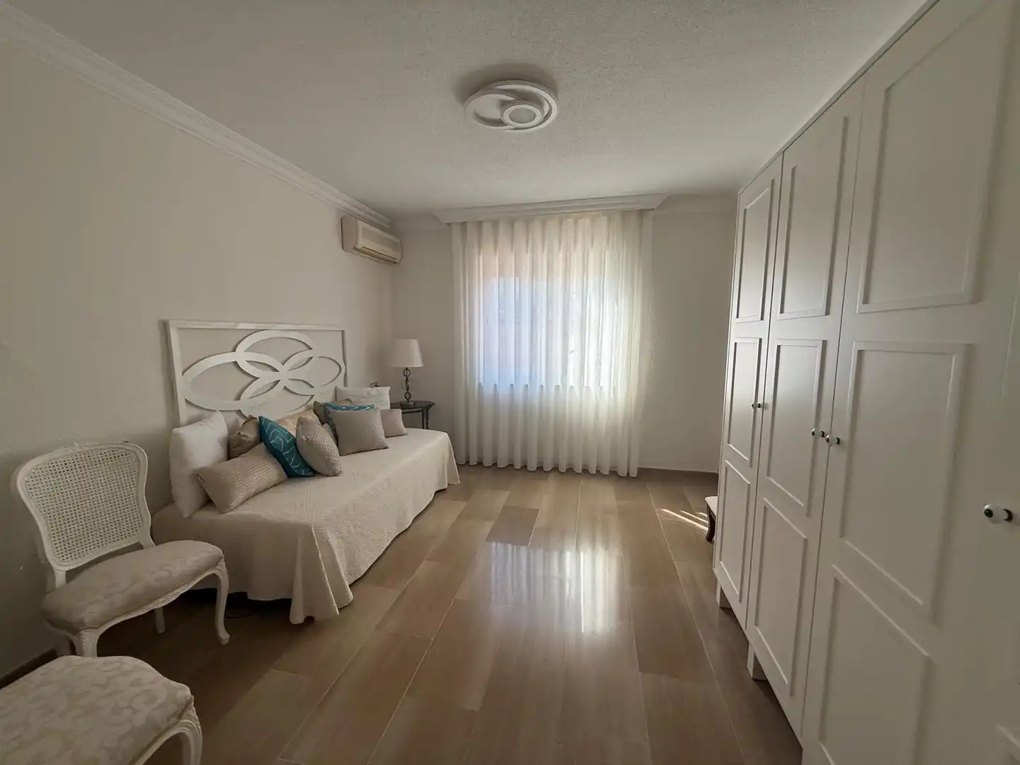Bedroom of Houses for sale in Córdoba  with Air Conditioner, Heating and Private garden