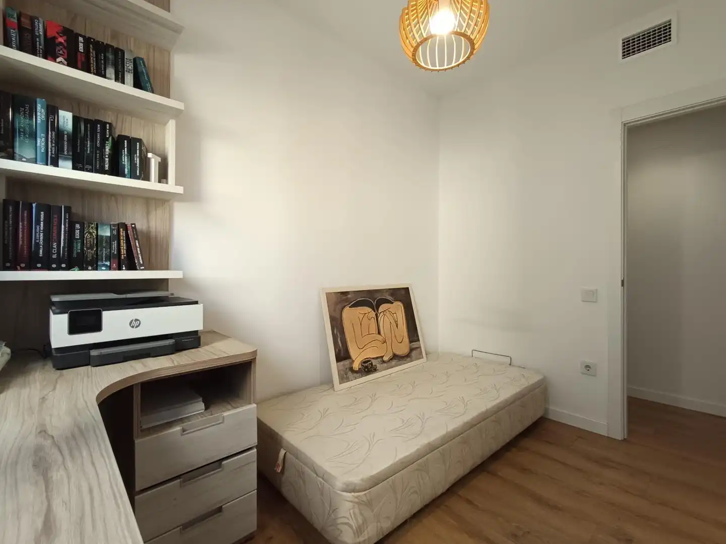 Schlafzimmer von Wohnung zum Verkauf in Córdoba mit Klimaanlage, Heizung und Privatgarten