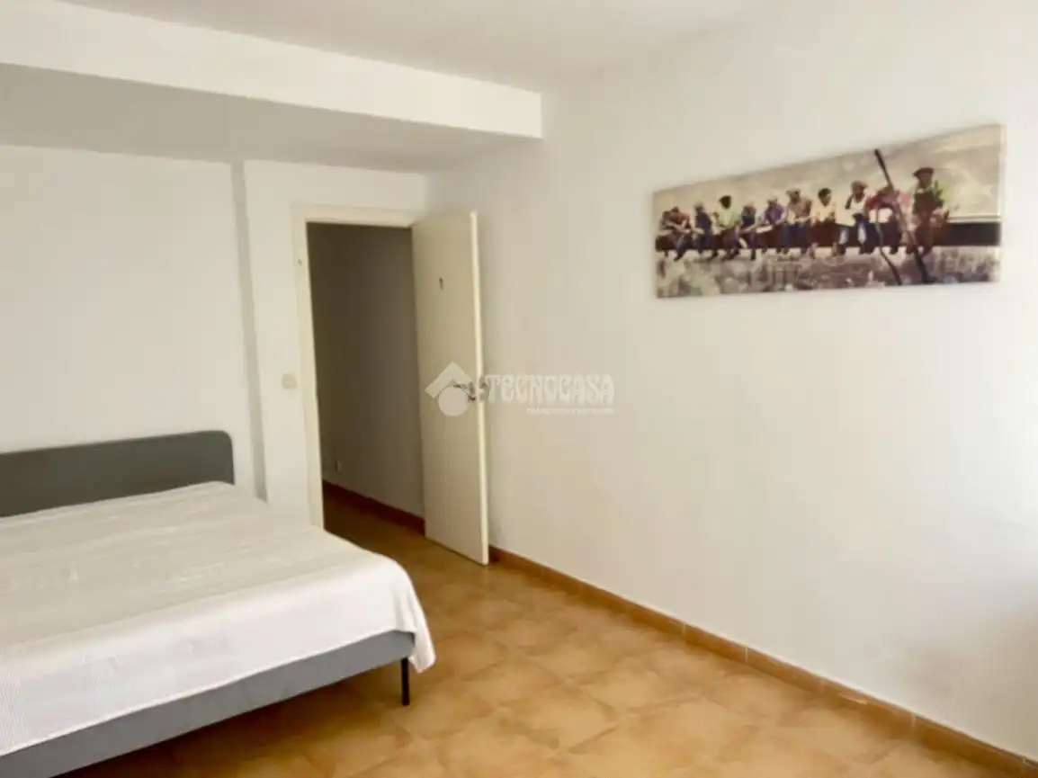 Dormitori de Casa adosada en venda en Alcalá de Henares amb Terrassa