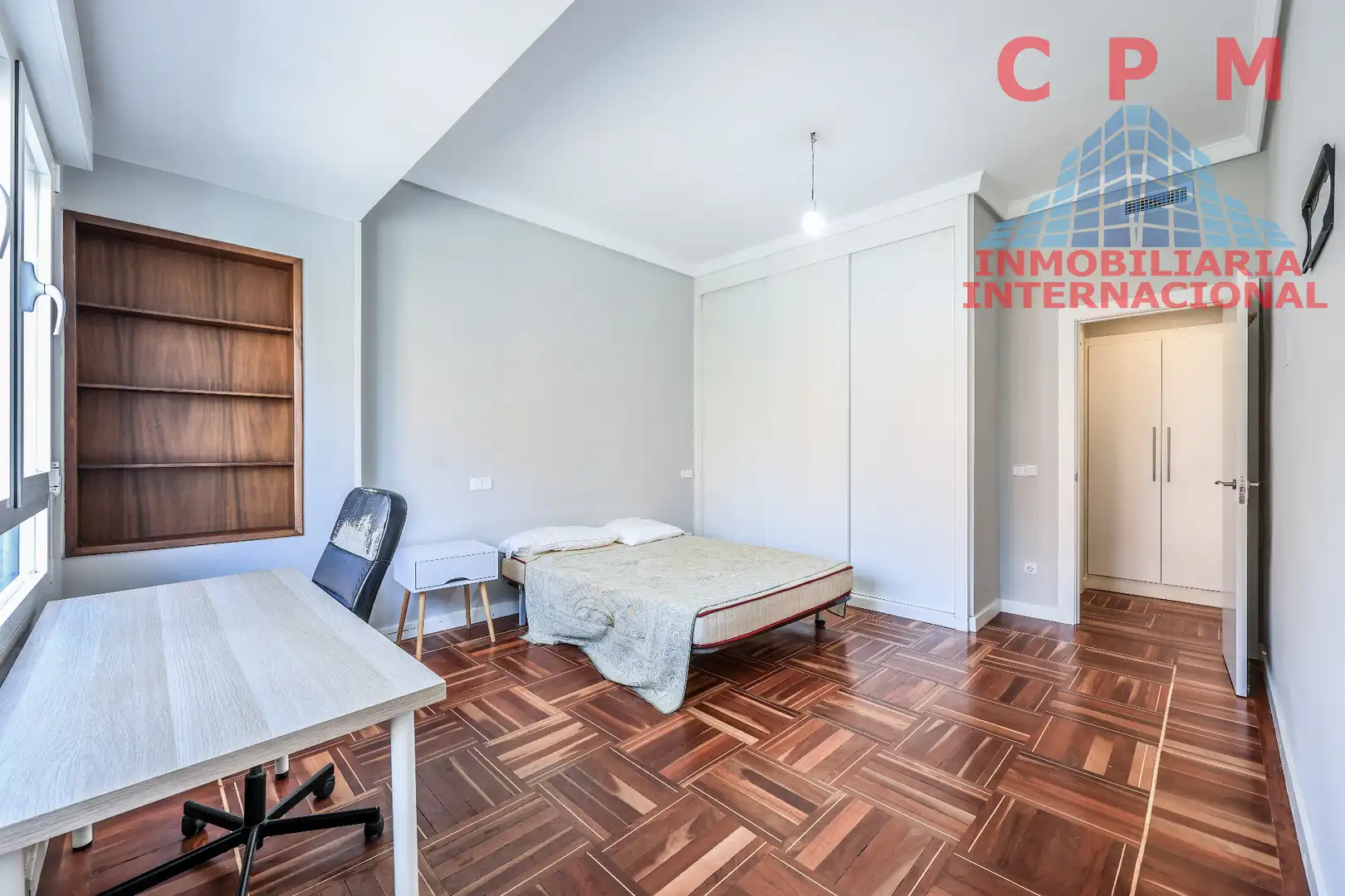 Schlafzimmer von Wohnung zur Miete in Madrid mit Klimaanlage, Heizung und Parkett