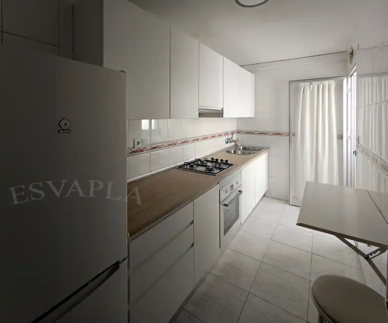 Cocina de Piso en venta en Alicante / Alacant con Aire acondicionado, Amueblado y Horno