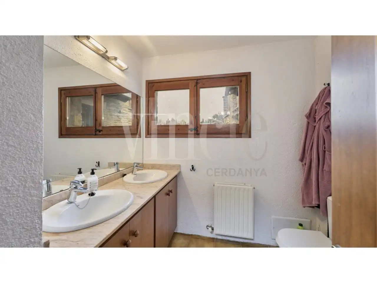 Bany de Casa o xalet en venda en Bolvir amb Jardí privat i Parquet