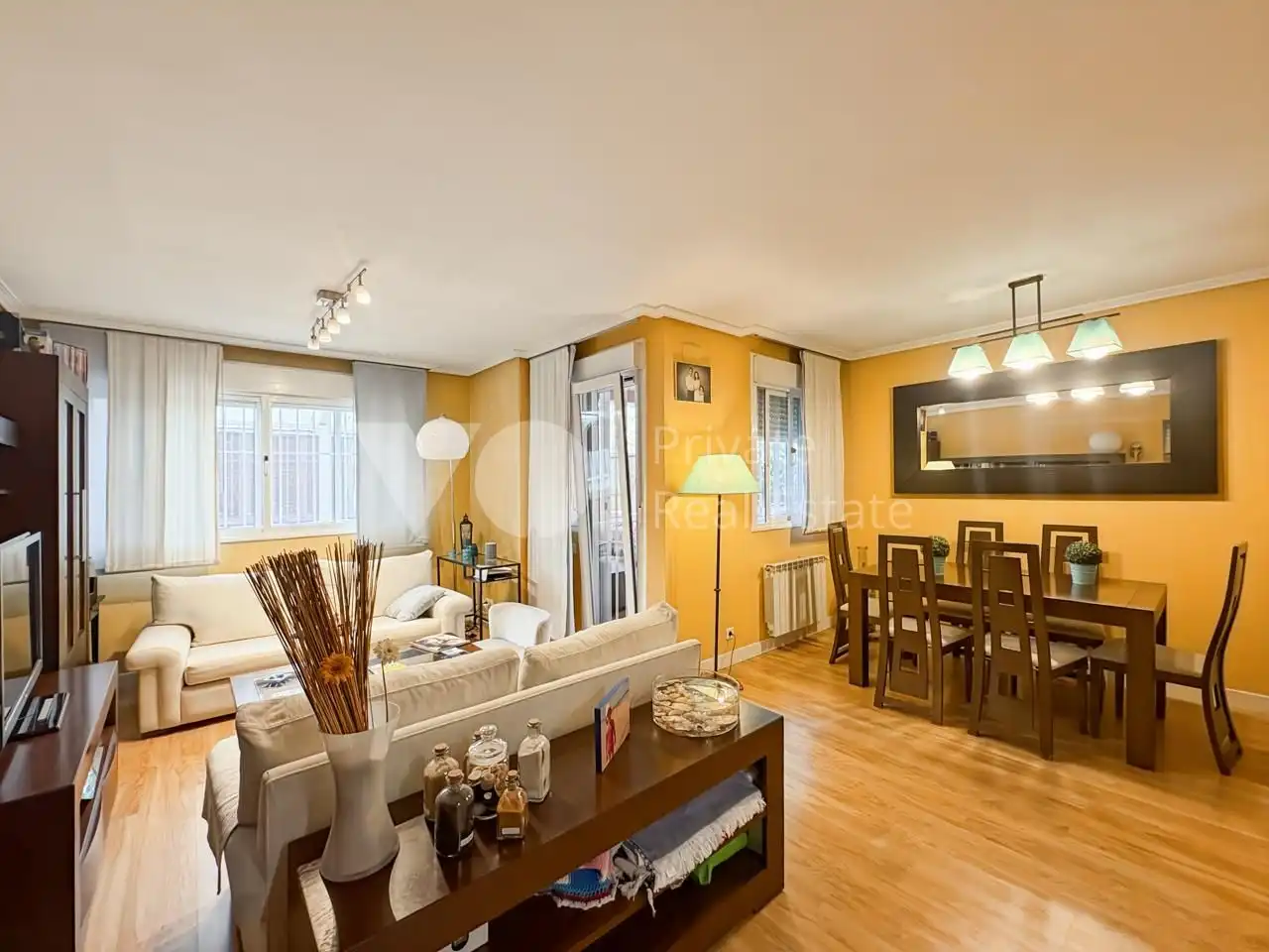 Sala de estar de Planta baja en venta en Boadilla del Monte con Aire acondicionado, Calefacción y Jardín privado