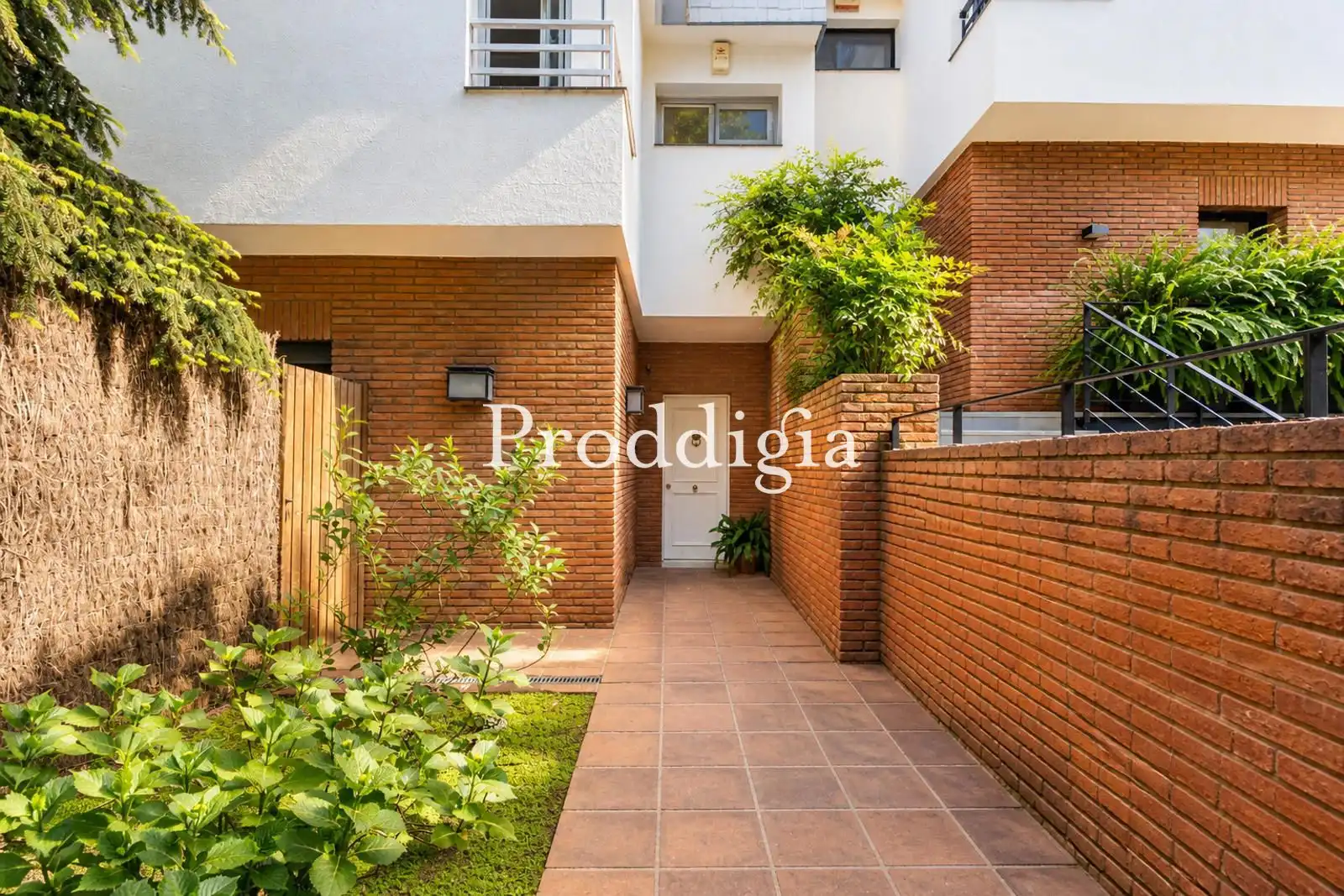 Exterior view of Houses for sale in Sant Cugat del Vallès  with Heating and Swimming Pool