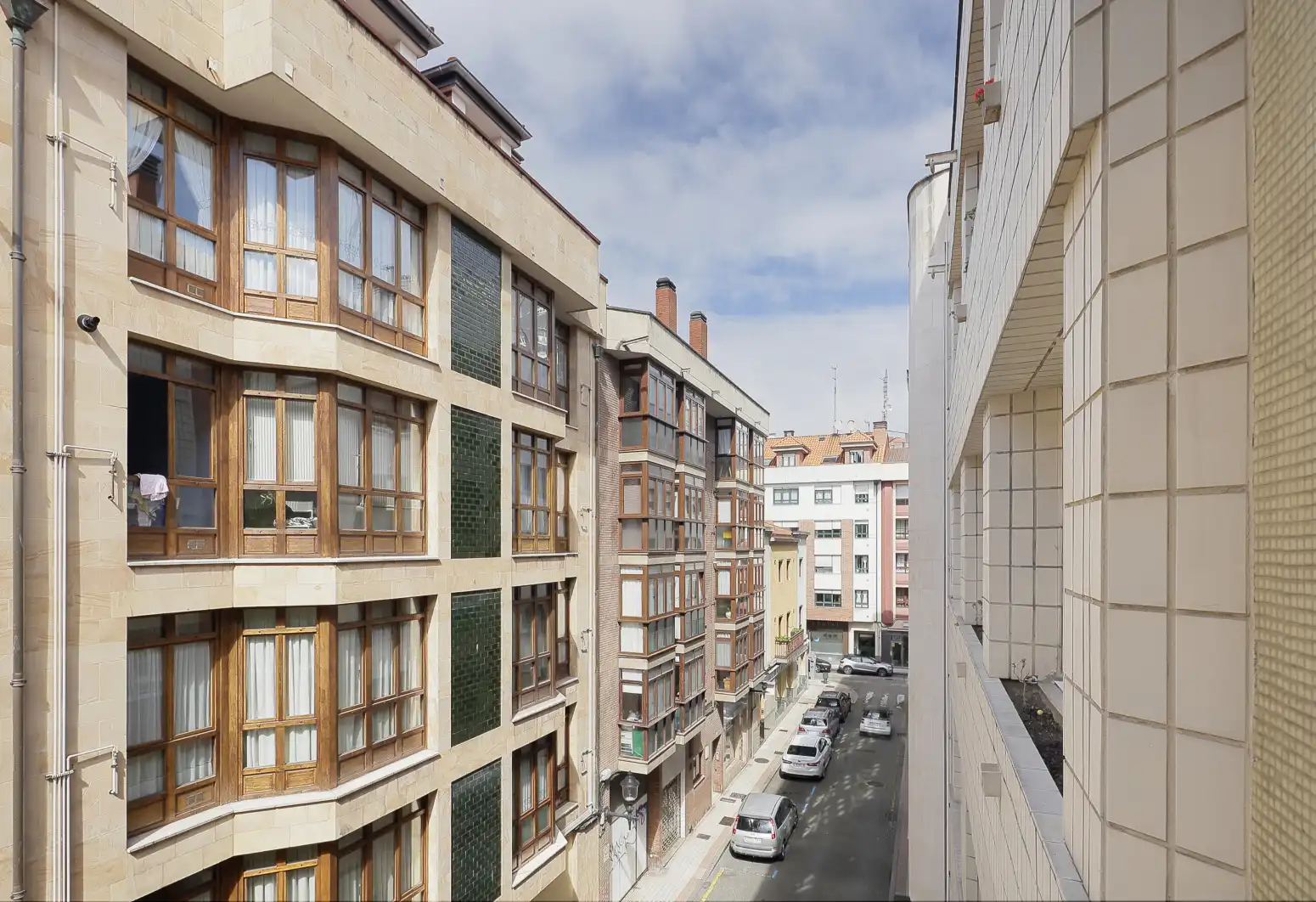 Vista exterior de Piso en venta en Gijón  con Calefacción, Terraza y Amueblado