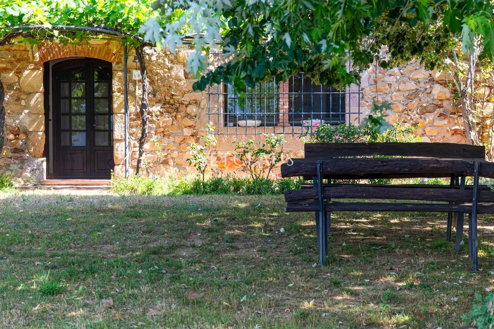 Jardí de Finca rústica en venda en Sant Feliu de Buixalleu amb Aire condicionat, Calefacció i Terrassa