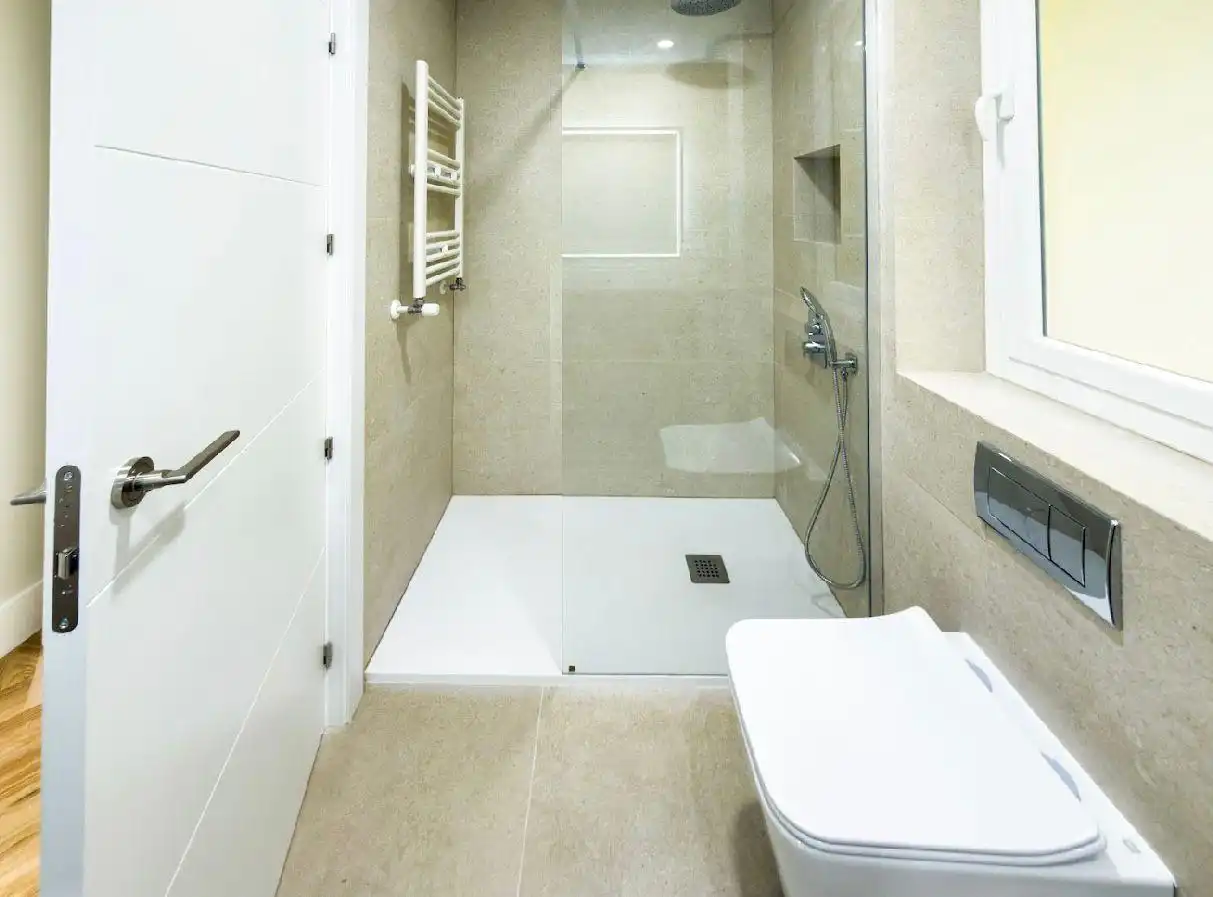 Baño de Piso en venta en Madrid con Aire acondicionado y Calefacción