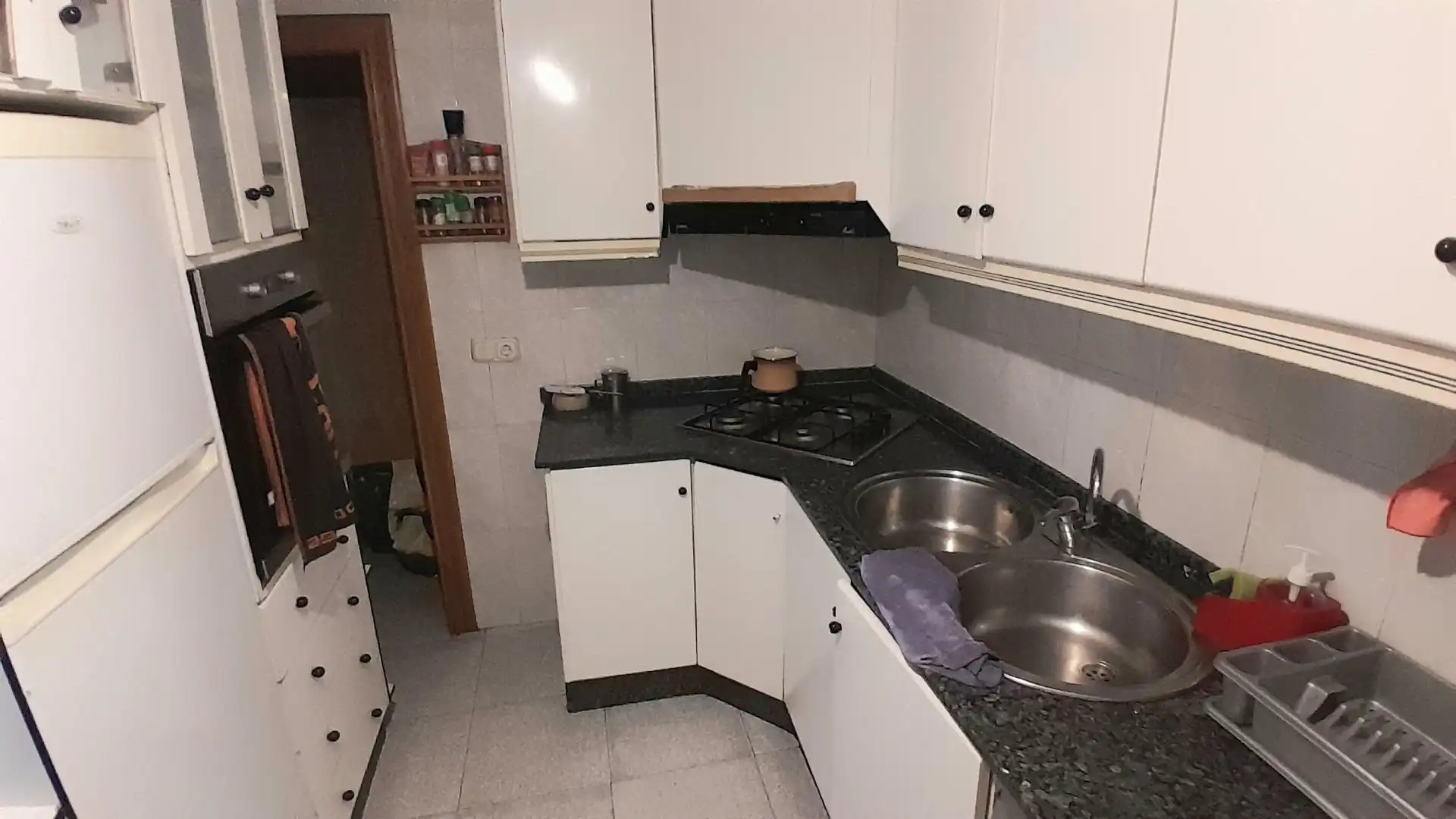 Cuina de Pis en venda en Yecla amb Calefacció, Traster i Moblat