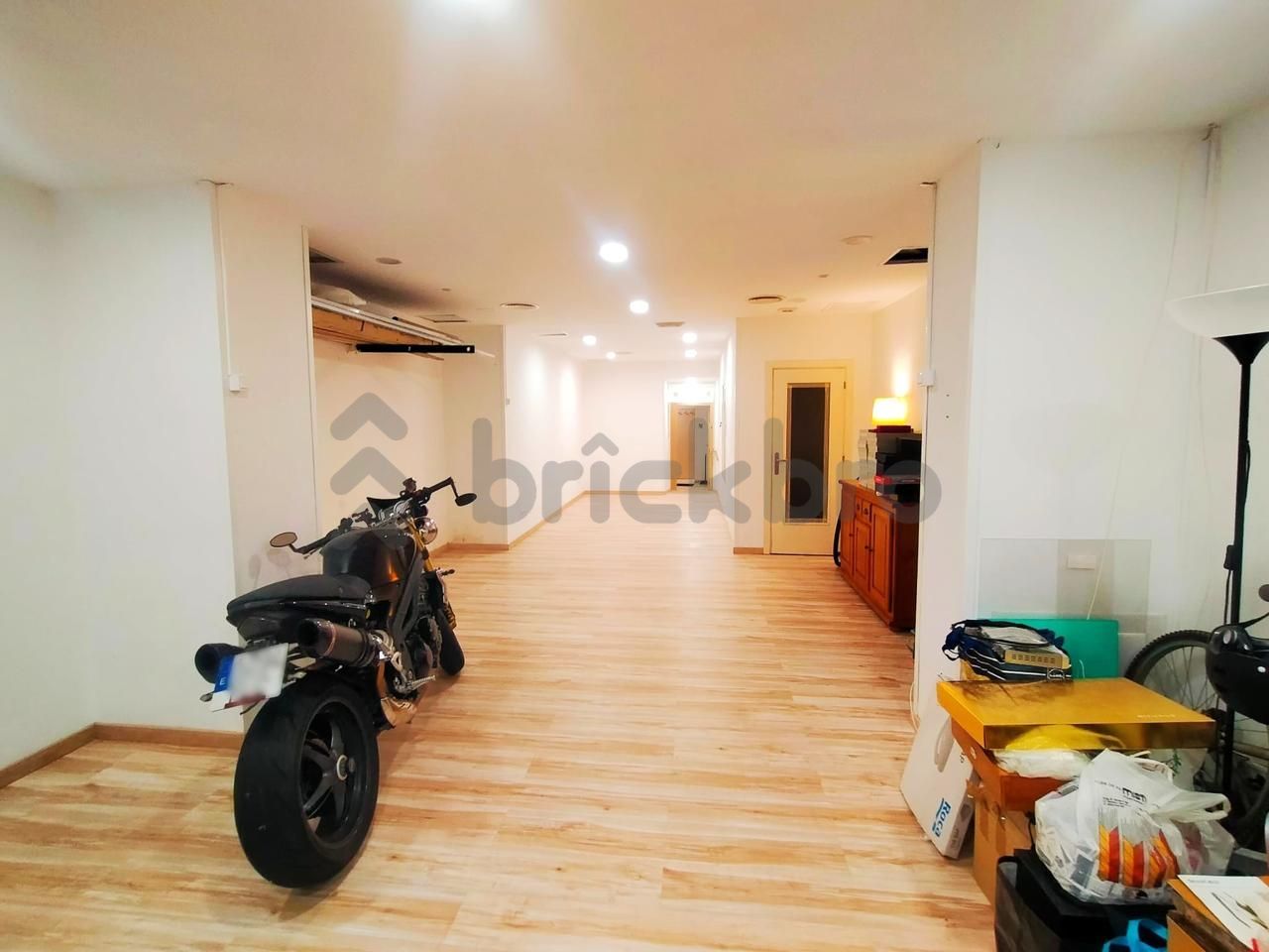 Premises for sale in  Barcelona Capital