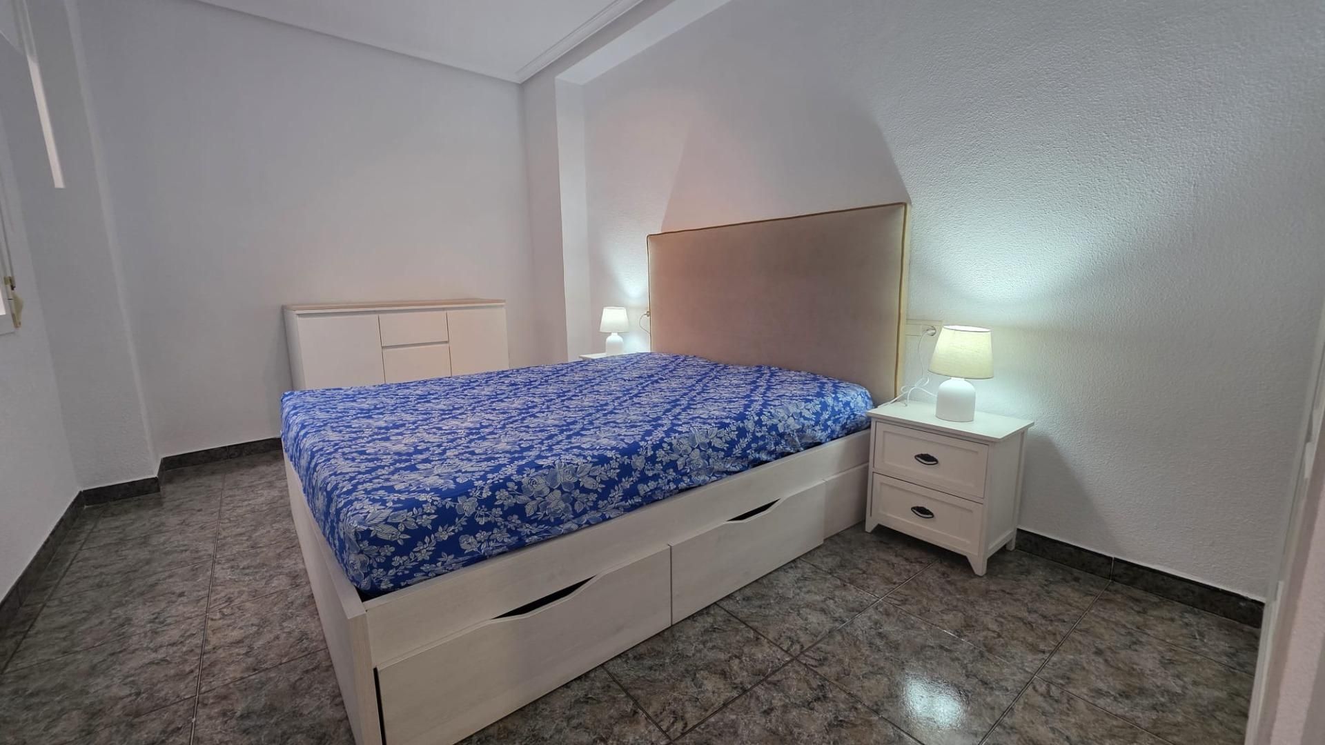 Bedroom of Flat to rent in Elche / Elx  with Air Conditioner