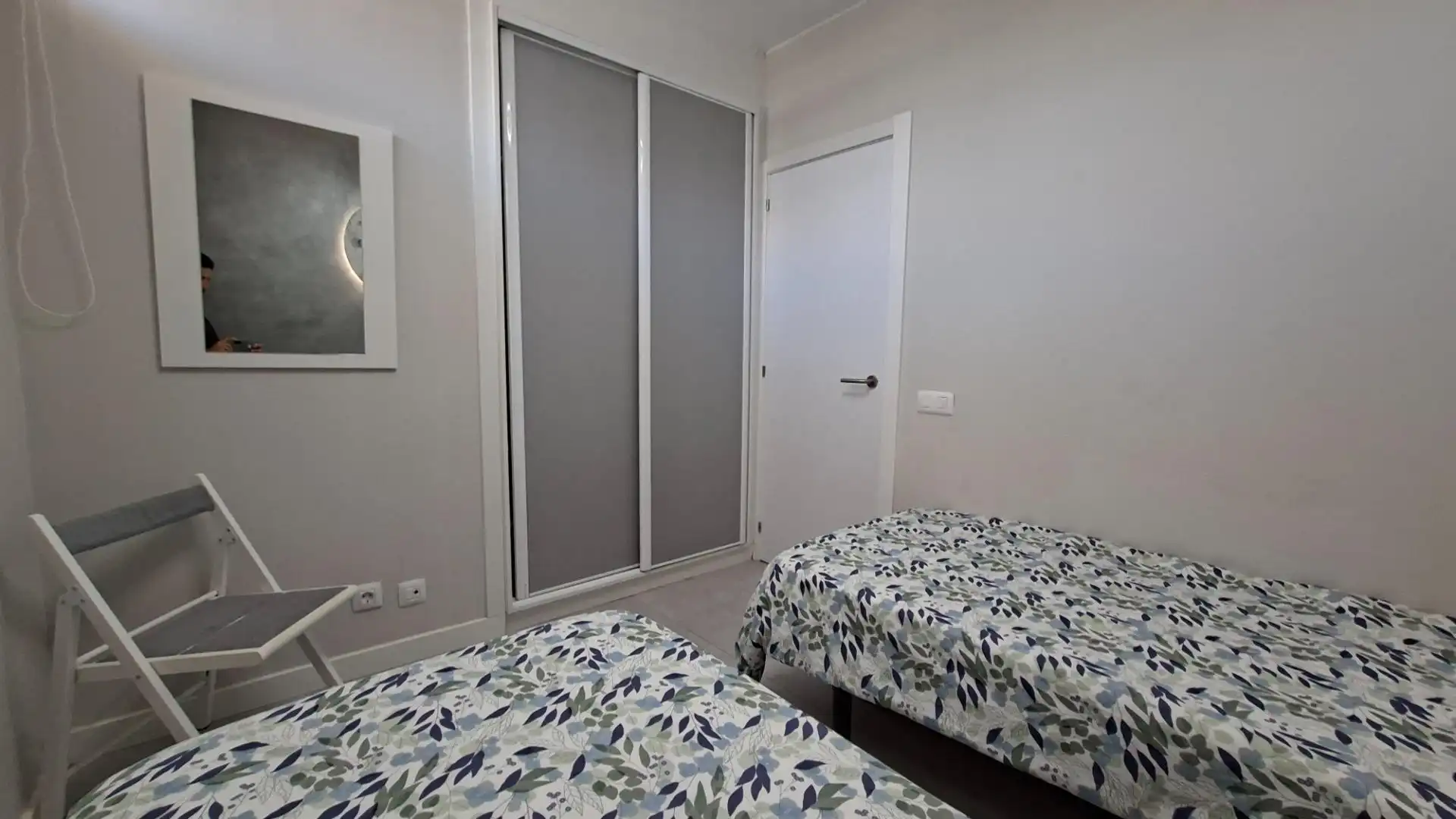 Habitación de Apartamento en venta en San Bartolomé de Tirajana con Aire acondicionado y Piscina comunitaria