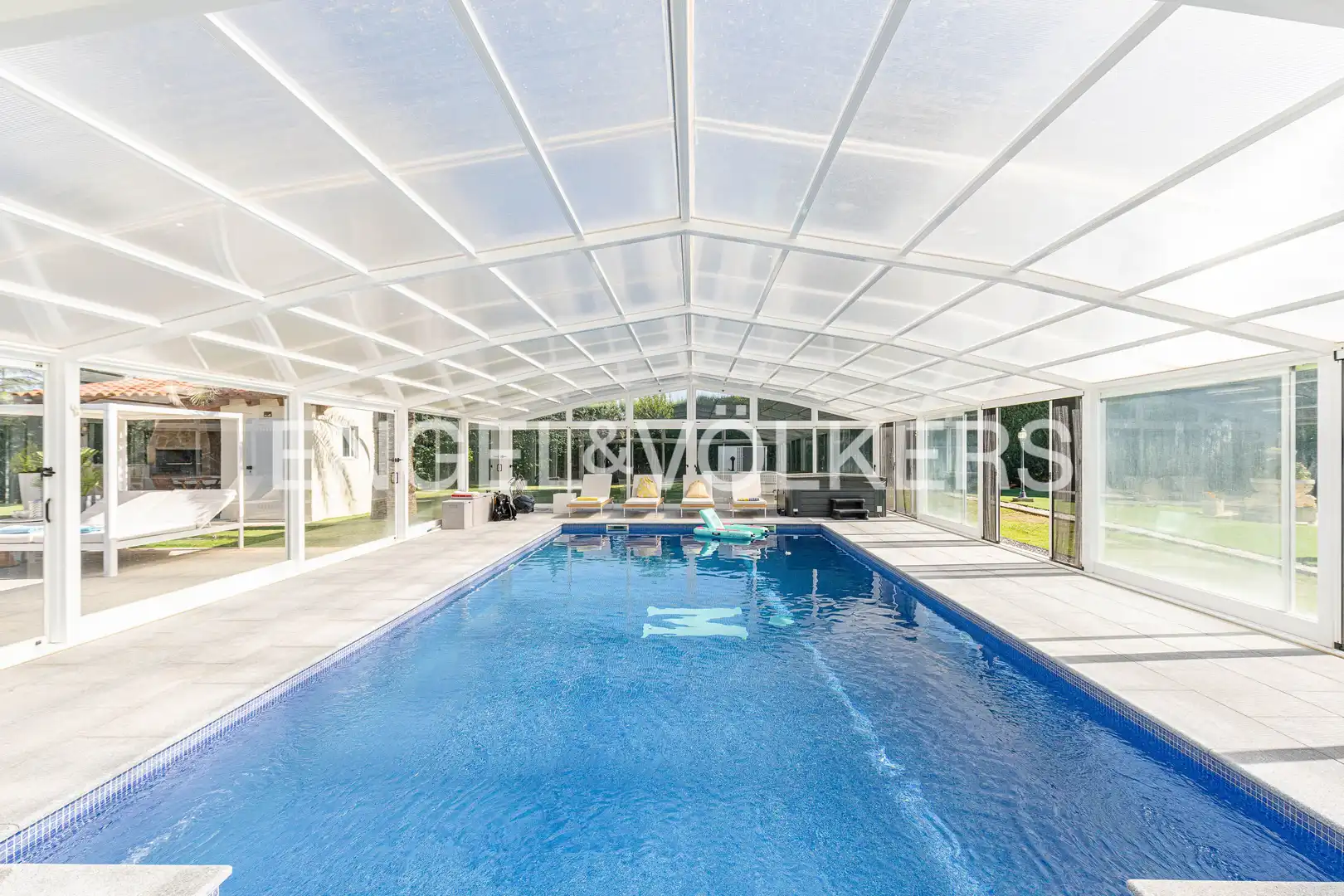 Piscina de Casa o chalet en venta en Villaviciosa de Odón con Calefacción y Jacuzzi