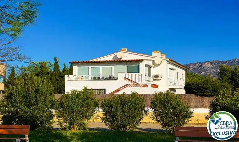Maison avec piscine à vendre à Carrer DEL CASTANYER 18