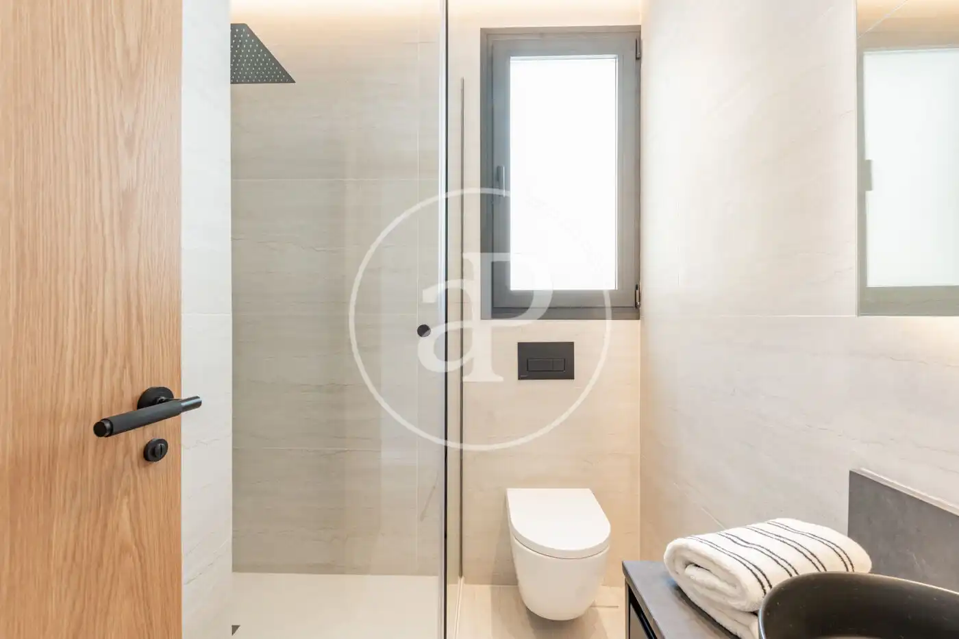 Baño de Ático en venta en Madrid con Aire acondicionado, Calefacción y Terraza
