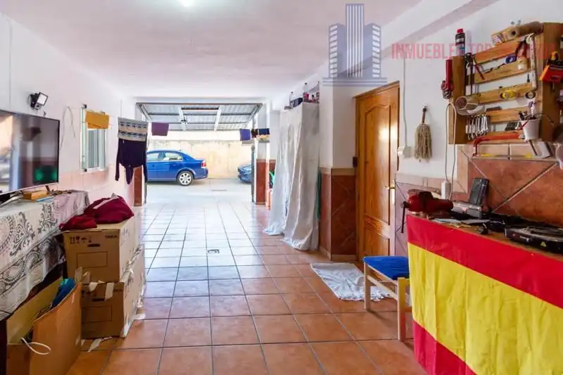 Adosado con terraza en venta en Atalaya, imagen 2