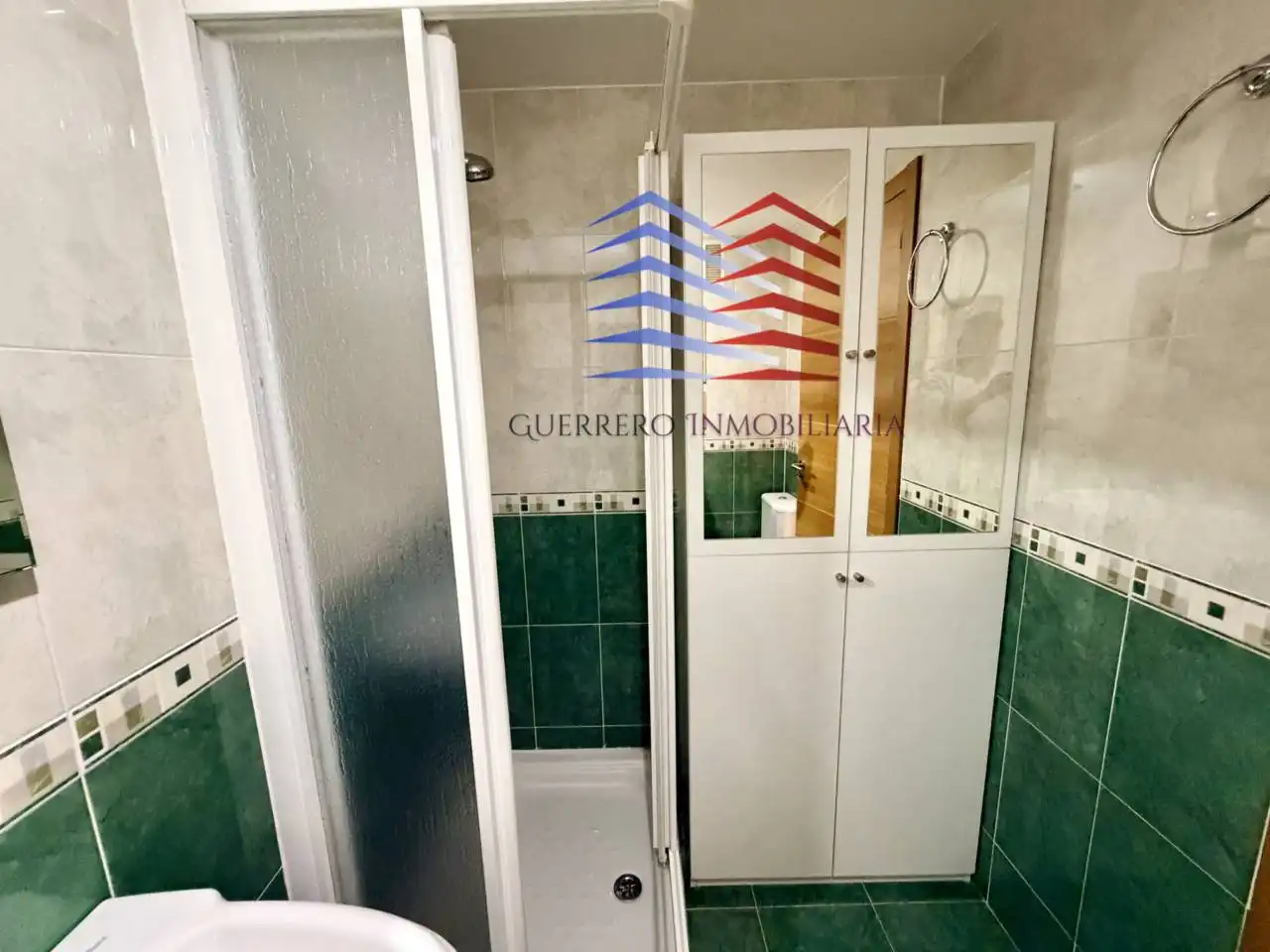 Bany de Apartament en venda en Ourense Capital  amb Calefacció, Parquet i Traster