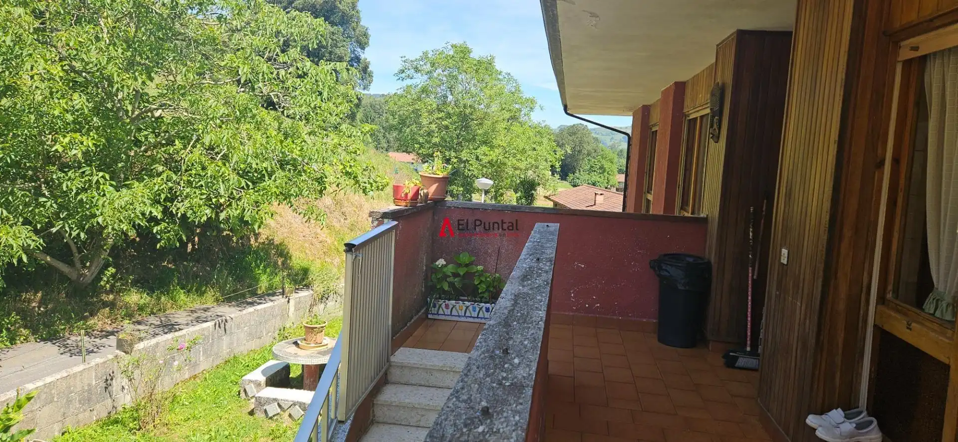 Casa rústica amb terrassa en venda a Voto, imagen 27