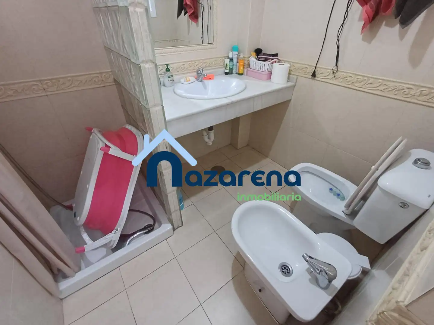 Bathroom of Houses for sale in Sevilla  with Storage room and Balcony