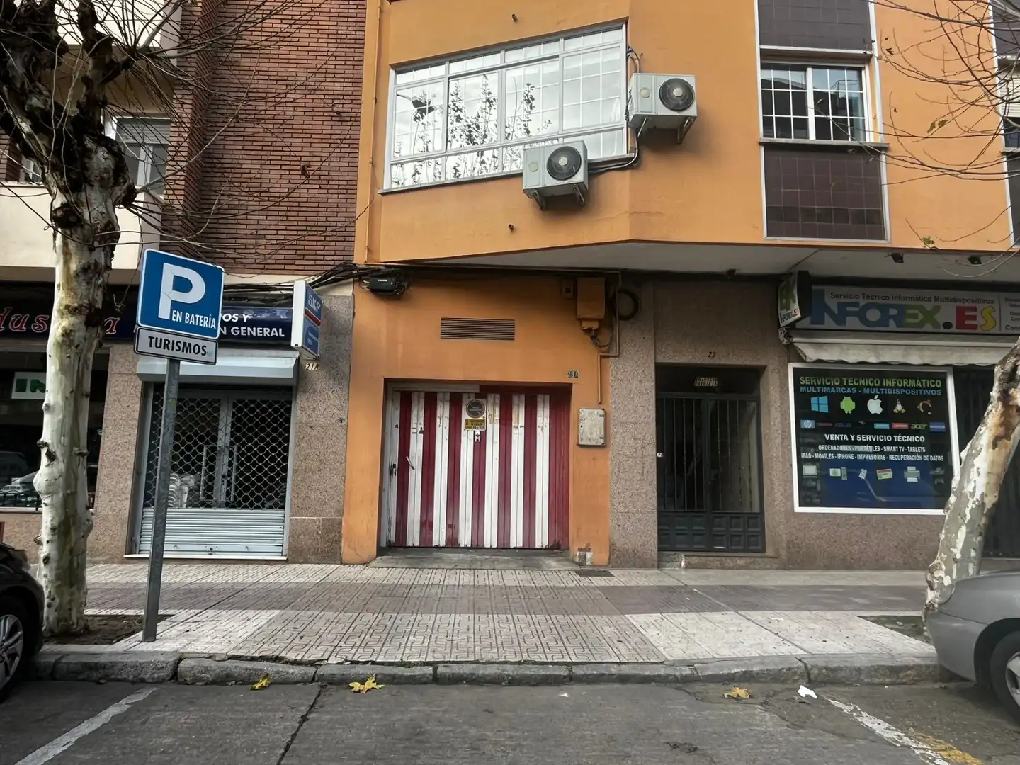 Aparcament en venda a Avenida Ricardo Carapeto Zambrano 11