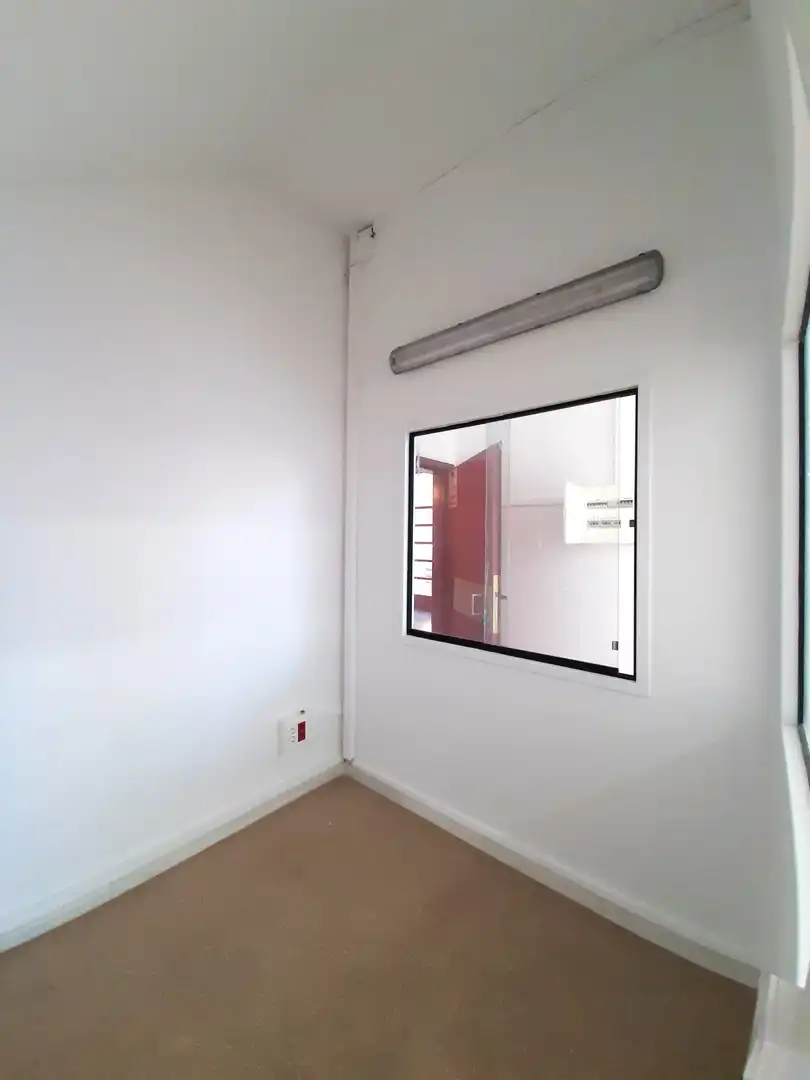 Local de lloguer en Cornellà de Llobregat