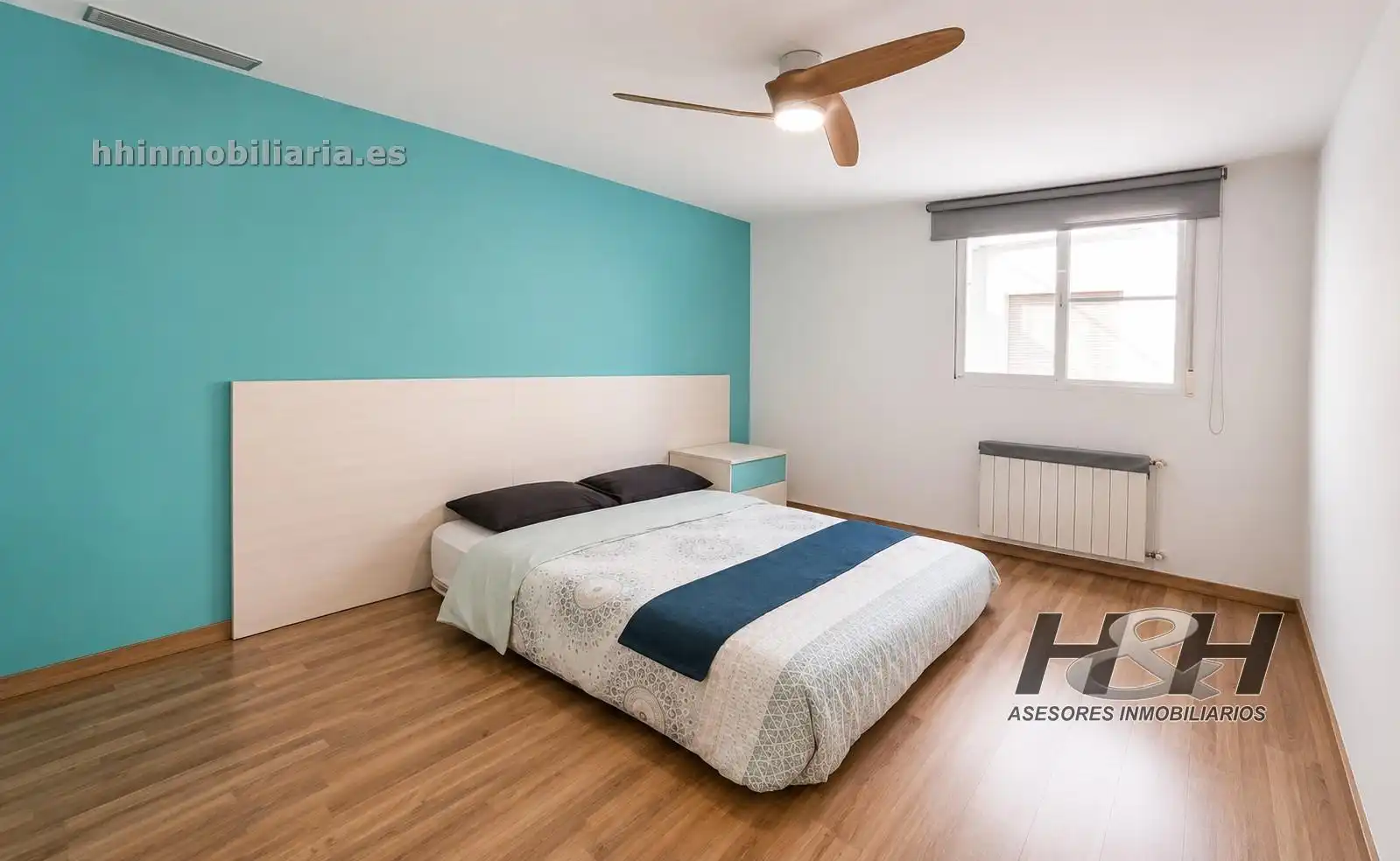 Habitación de Ático en venta en Burjassot con Aire acondicionado, Calefacción y Balcón
