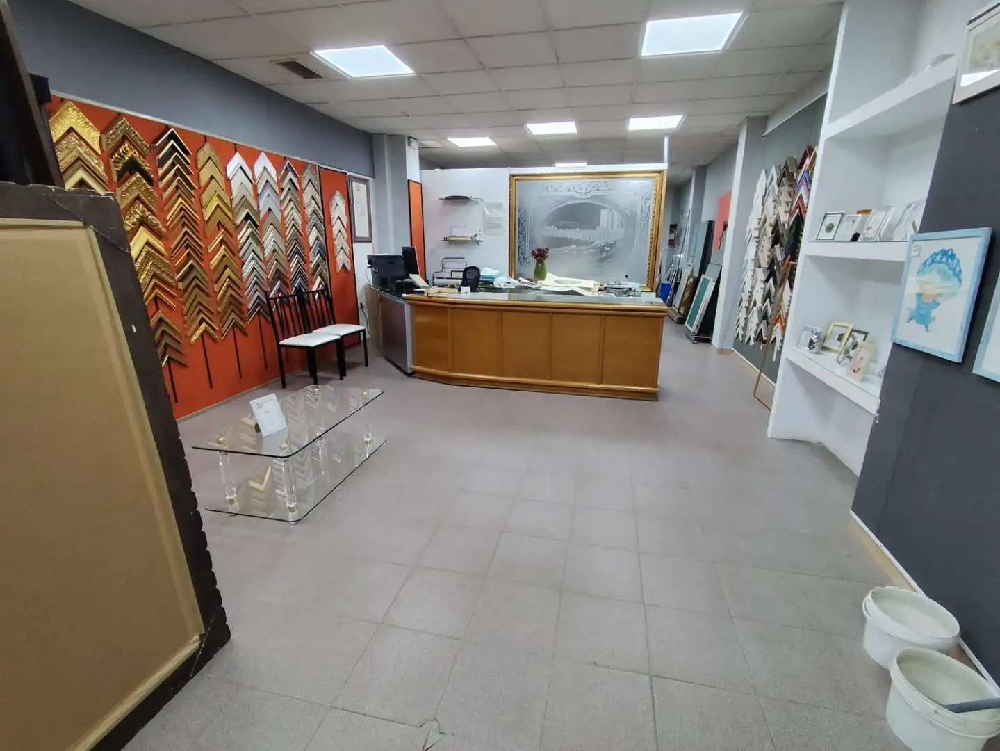 Local comercial de lloguer a Centro