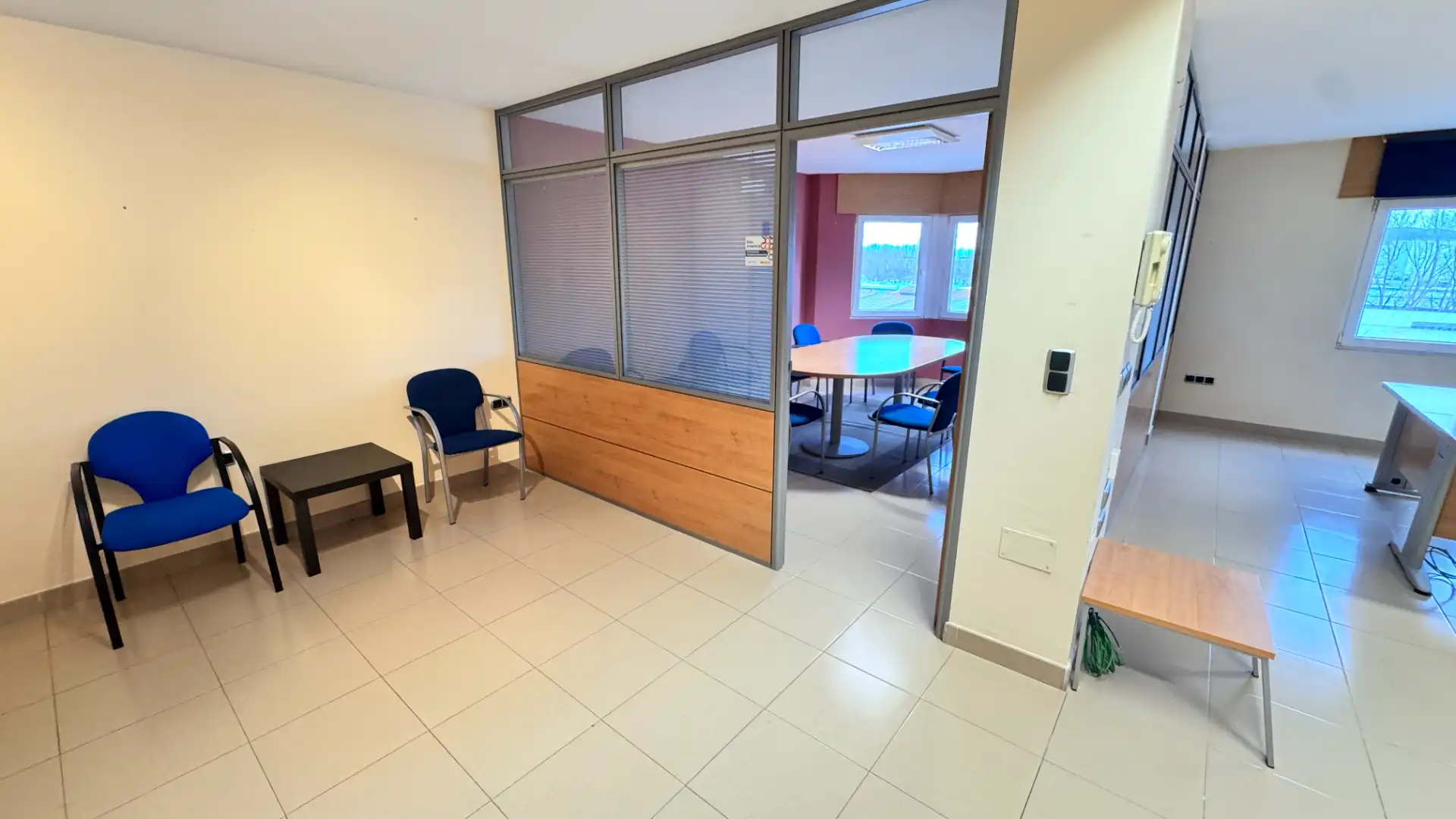 Büro zur Miete in Arteixo mit Terrasse, Möbliert und Balkon