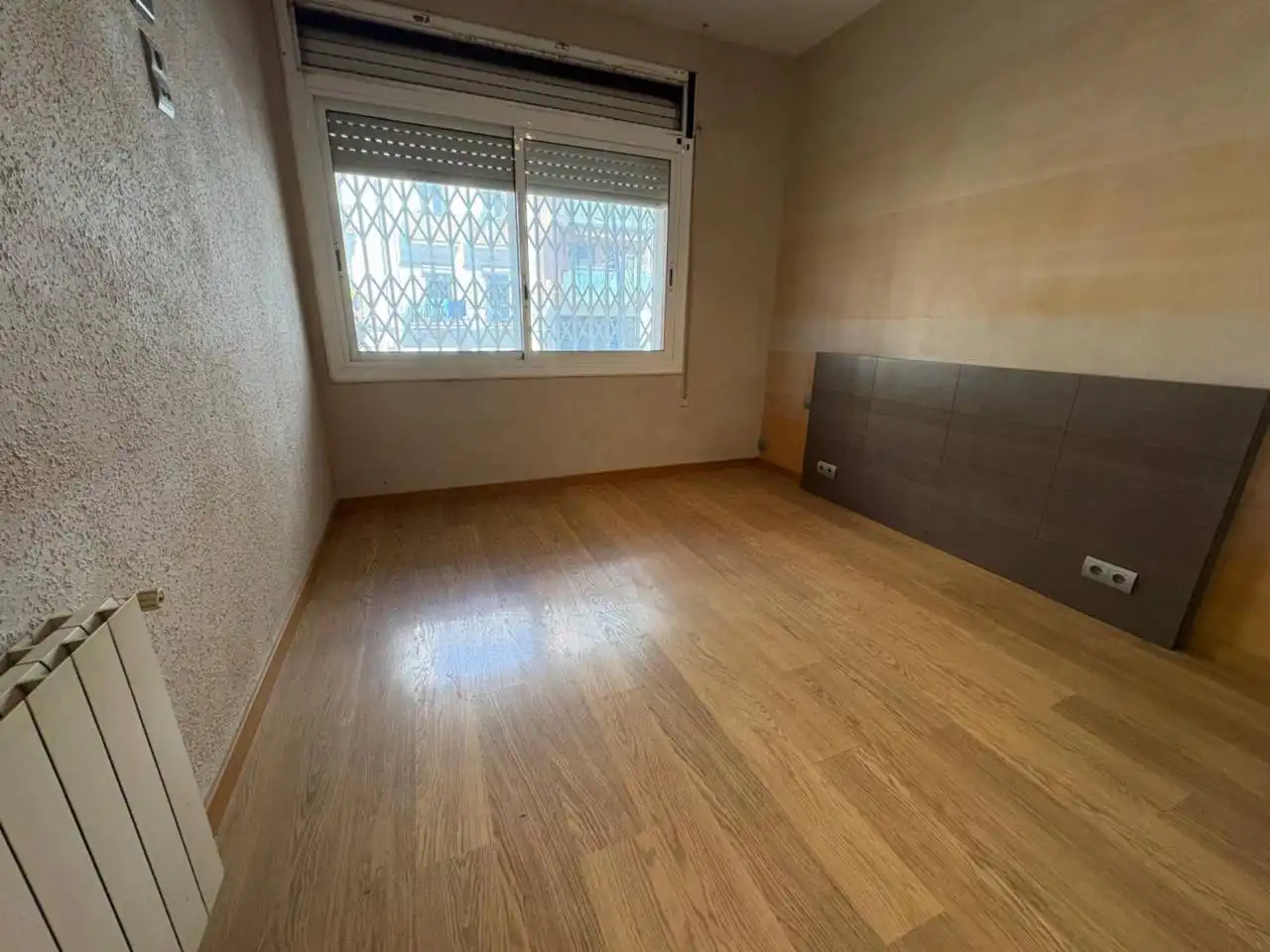 Dormitori de Pis en venda en Barcelona amb Calefacció i Parquet