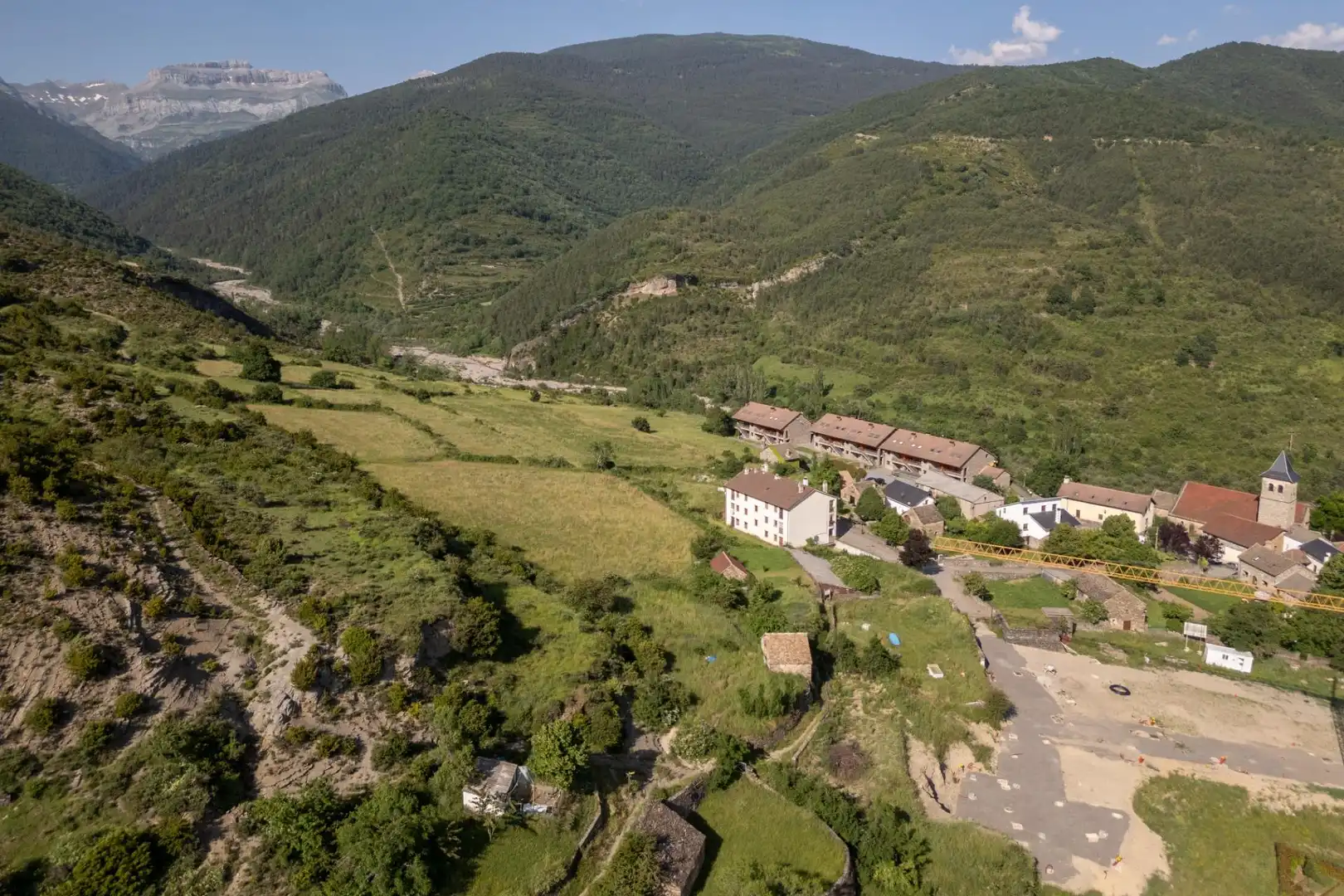Exterior view of Residential for sale in Aragüés del Puerto