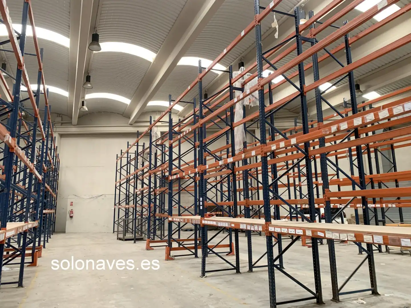 Nave industrial de alquiler en Zaragoza con Calefacción