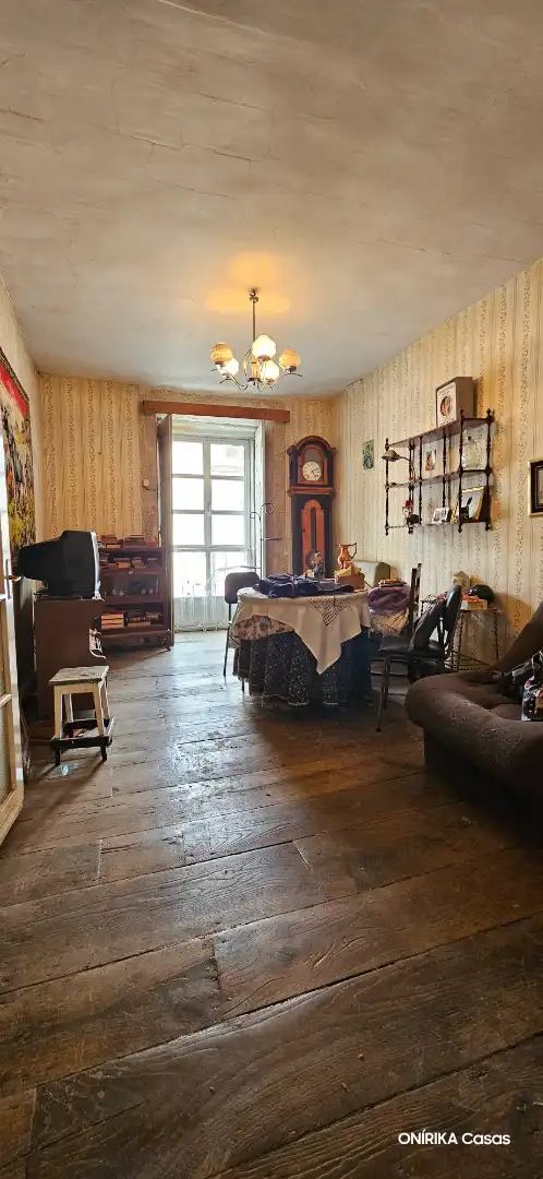Comedor de Edificio en venta en Chantada