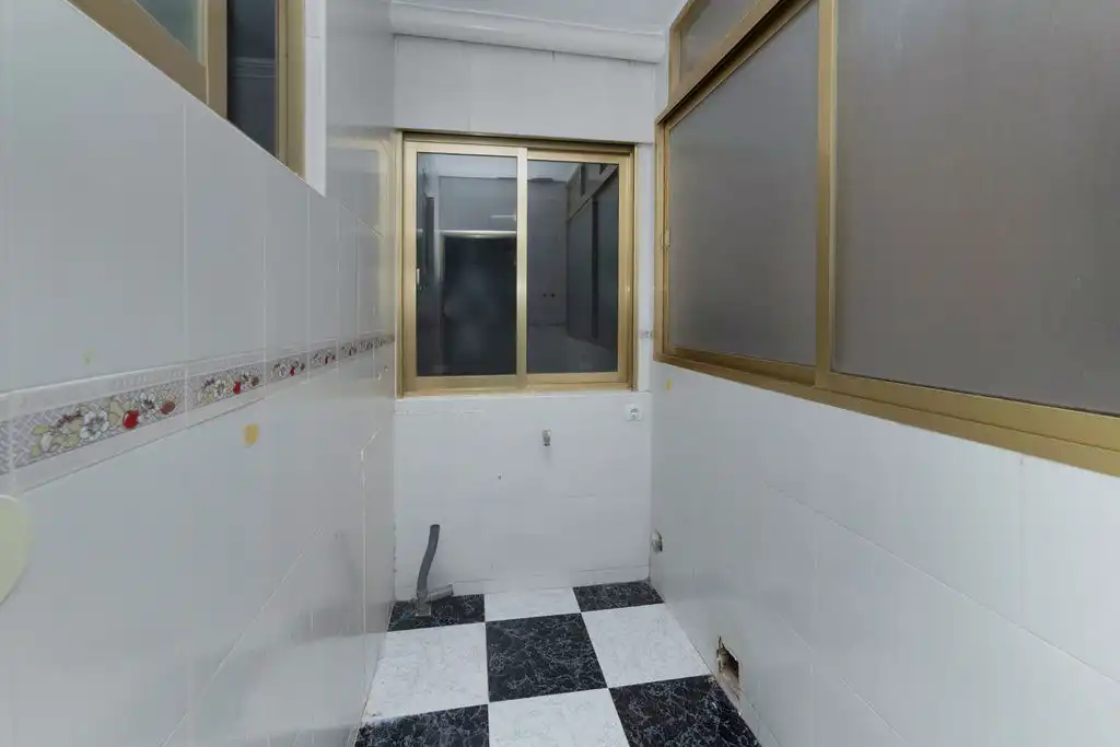 Baño de Piso en venta en Crevillent, Alicante