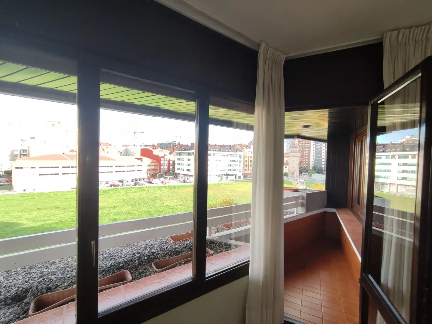 Habitación de Piso de alquiler en Gijón  con Calefacción, Parquet y Amueblado