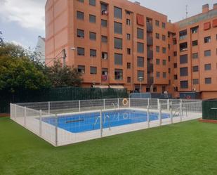 Piscina de Pis en venda en  Logroño amb Aire condicionat, Calefacció i Parquet