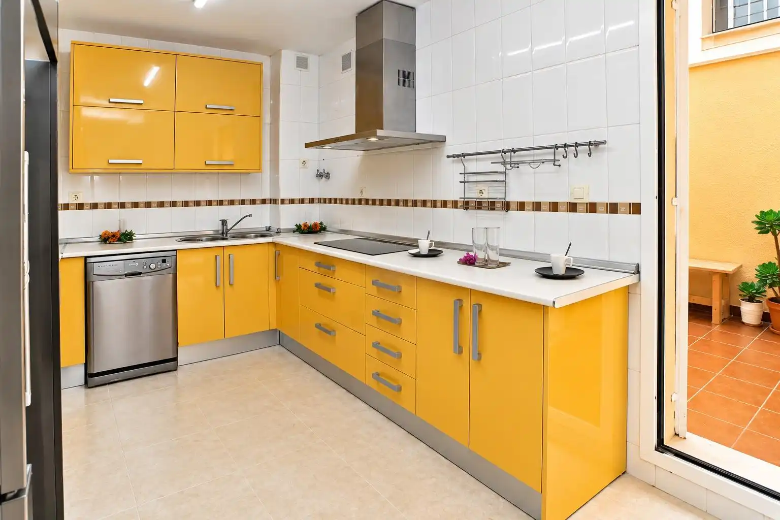 Appartamento con piscina in vendita a Avenida HISPANIDAD DE LA (CB), imagen 14