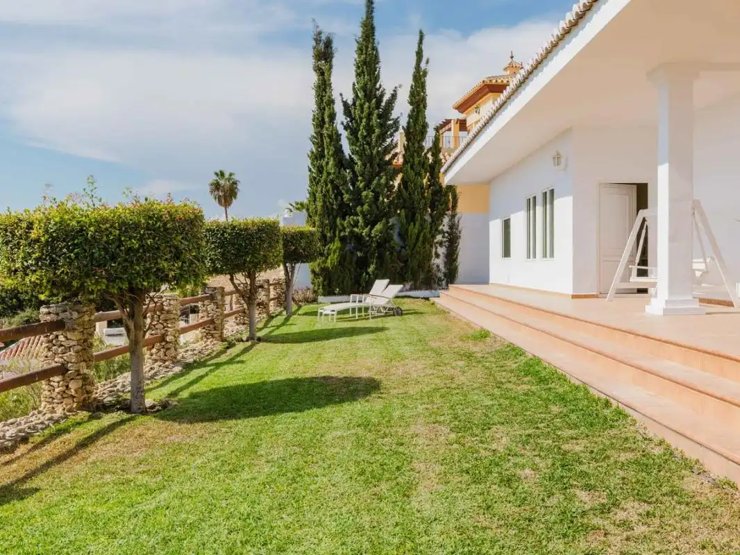 Jardí de Casa o xalet en venda en Torrox amb Aire condicionat, Calefacció i Jardí privat