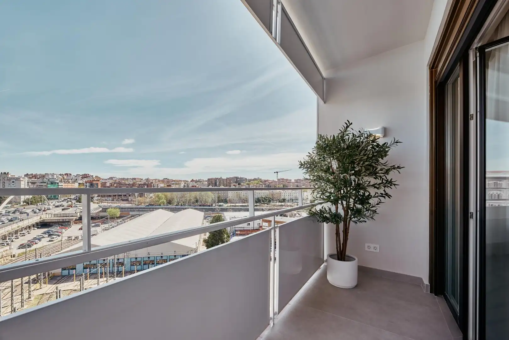 Terrassa de Apartament en venda en Madrid amb Calefacció, Terrassa i Moblat