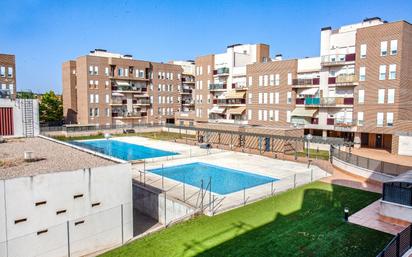 Swimming pool of Flat for sale in Arganda del Rey  with Air Conditioner, Heating and Storage room