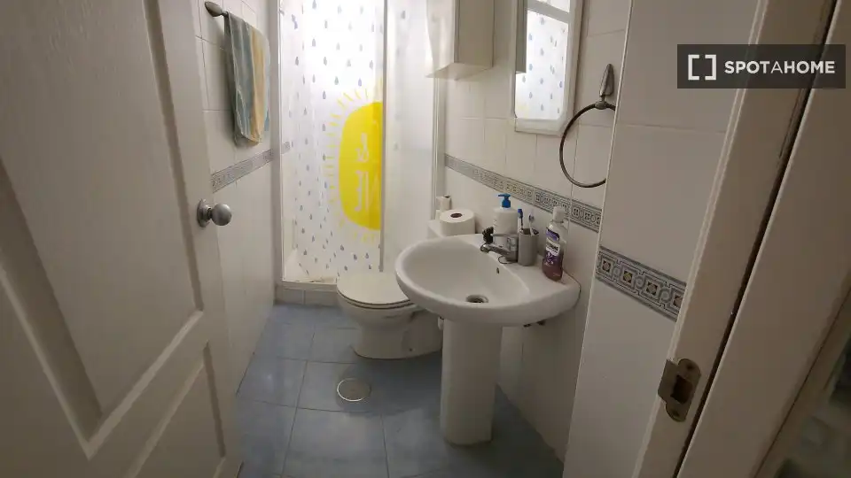 Badezimmer von Wohnung zur untervermieten in Mijas mit Klimaanlage, Terrasse und Möbliert