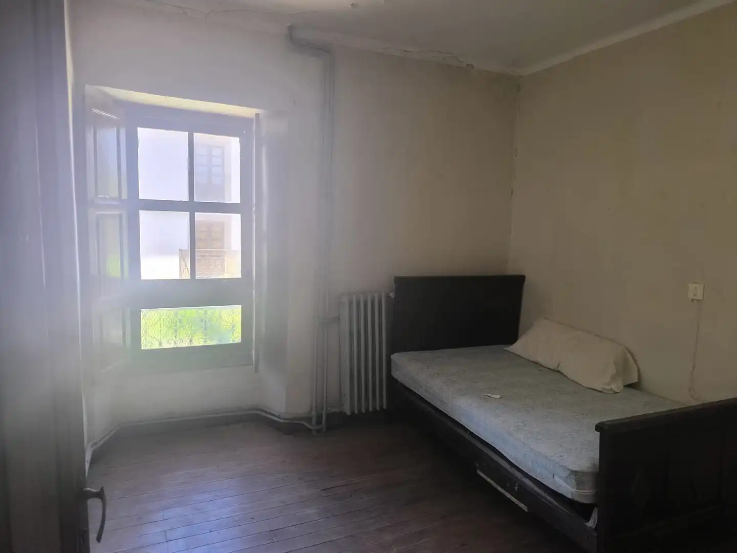 Dormitori de Casa o xalet en venda en Merindad de Valdeporres