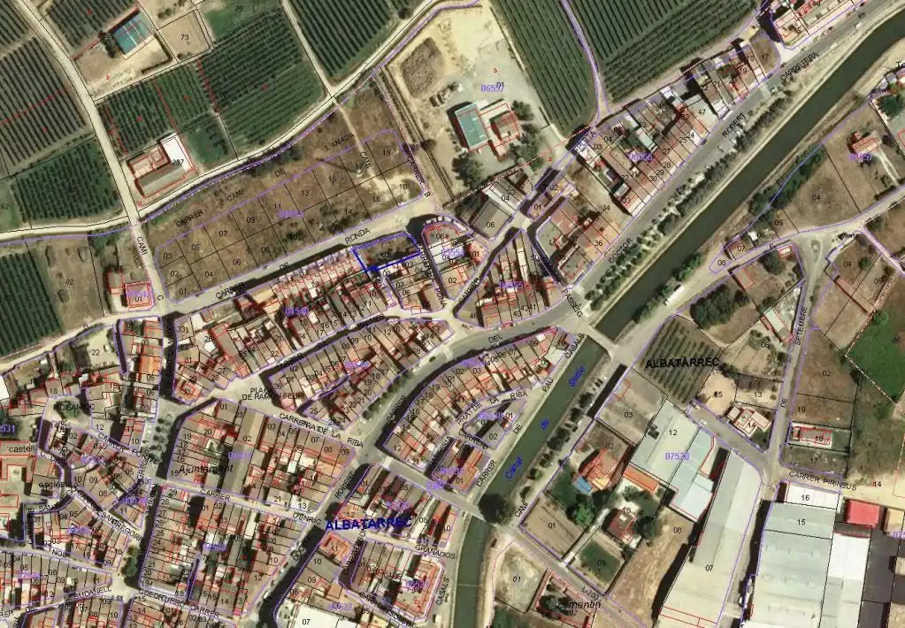 Terreni e lotti in vendita a Carrer Era Pona